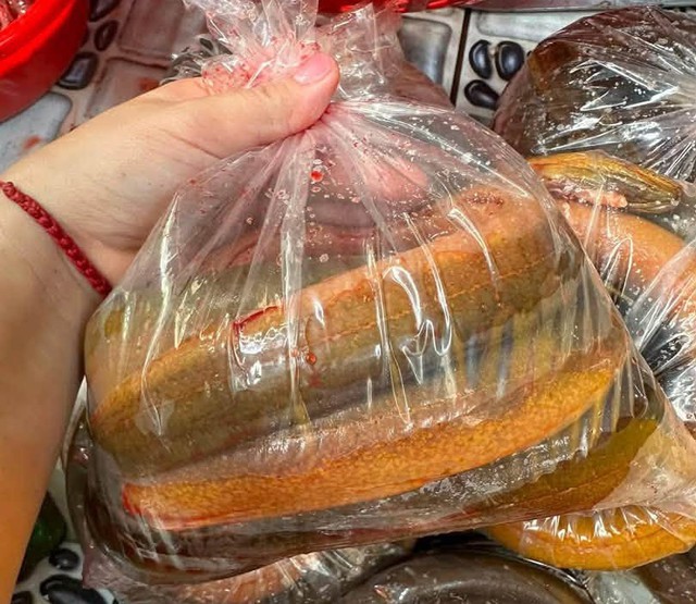 Chủ cửa h&agrave;ng thủy sản 20 năm n&oacute;i thẳng: 4 loại lươn chỉ người "dại" mới bỏ tiền mua - Ảnh 3.