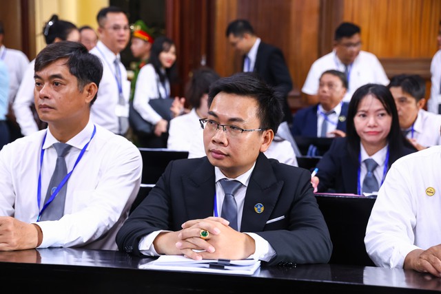 Phi&ecirc;n t&ograve;a 227 bị c&aacute;o trong chuy&ecirc;n &aacute;n ma t&uacute;y VN10: Hơn 100 luật sư tham gia b&agrave;o chữa đ&atilde; c&oacute; mặt - Ảnh 7.