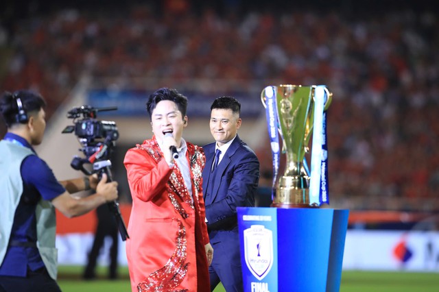 Diễn biến ĐT Việt Nam 0-1 Th&aacute;i Lan chung kết ASEAN Cup: Th&aacute;i Lan c&oacute; b&agrave;n thắng mở tỉ số  - Ảnh 4.