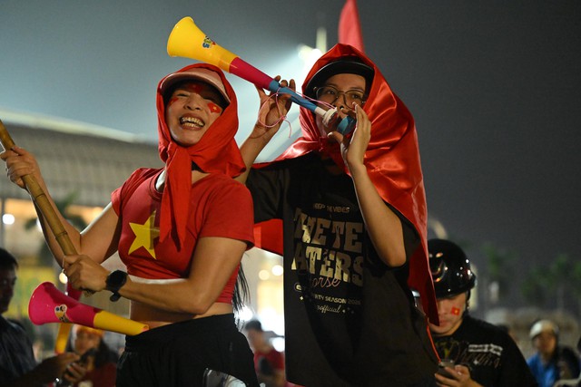 V&ocirc; địch rồi th&igrave; đi "b&atilde;o" th&ocirc;i! - Ảnh 18.