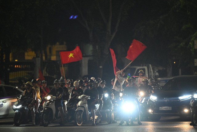 Vô địch rồi thì đi 