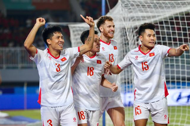 Diễn biến ĐT Indonesia vs Việt Nam: VÀO! Quá bùng nổ, 2-0 cho Việt Nam! - áº¢nh 5.