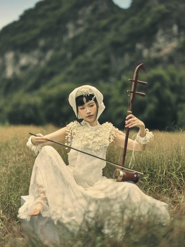 Cả showbiz gi&uacute;p Phương Mỹ Chi ho&agrave;n th&agrave;nh cột mốc trọng đại - Ảnh 1.