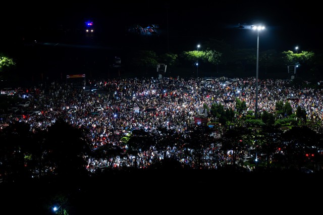 Pháo hoa rực sáng trên bầu trời mừng Quốc khánh 2/9 - áº¢nh 28.