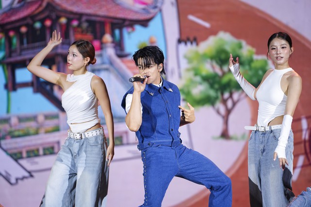 Văn Mai Hương, Lâm Bảo Ngọc và (S)TRONG Trọng Hiếu cùng dàn sao thăng hoa, khép lại hành trình đầy cảm xúc của Festival Thăng Long 2026- Ảnh 9.