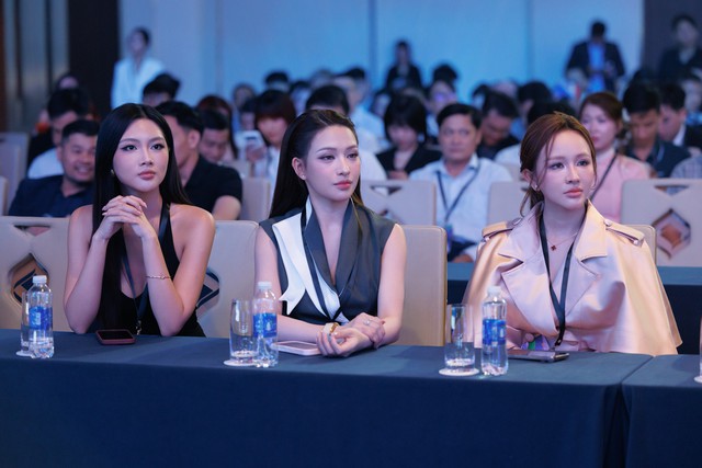 KOL Summit 2026: Ch&iacute;nh thức bước v&agrave;o 2 phi&ecirc;n chuy&ecirc;n đề thảo luận về AI, khủng hoảng niềm tin v&agrave; tương lai s&aacute;ng tạo - Ảnh 23.