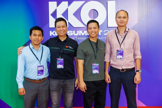KOL Summit 2026: Ch&iacute;nh thức bước v&agrave;o 2 phi&ecirc;n chuy&ecirc;n đề thảo luận về AI, khủng hoảng niềm tin v&agrave; tương lai s&aacute;ng tạo - Ảnh 24.