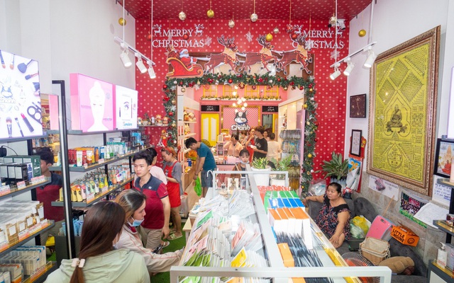Sức hút của shop Chảnh Beauty với giới trẻ Sài Gòn