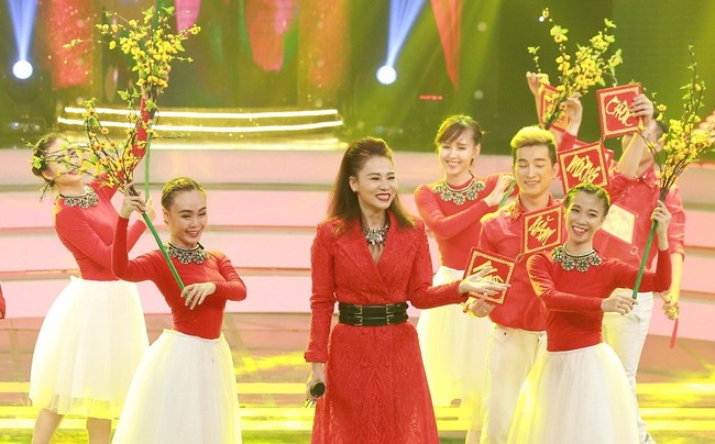 Thu Minh tr&aacute;ch Trường Giang xem thường kh&aacute;n giả tr&ecirc;n truyền h&igrave;nh - Ảnh 1.
