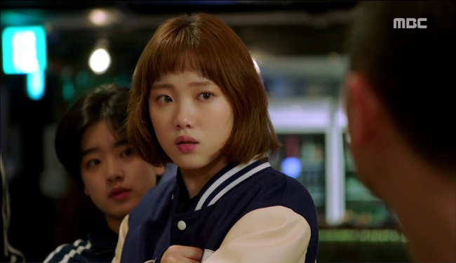 “Tiên Nữ Cử Tạ”: Nam Joo Hyuk nổi máu anh hùng, không ngại ẩu đả vì Lee Sung Kyung - Ảnh 2.