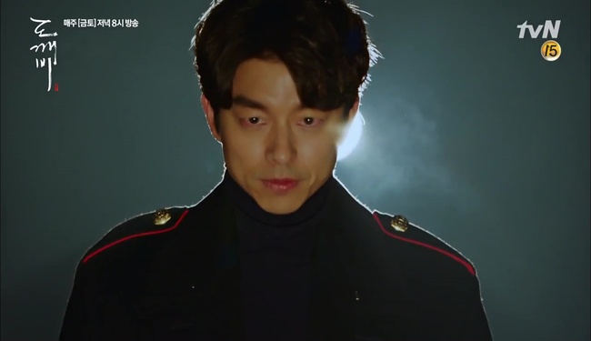 “Goblin”: Vừa gặp nạn, Kim Go Eun lập tức được hai mĩ thần siêu cấp đẹp trai tới giải cứu! - Ảnh 5.