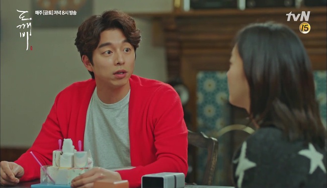 “Goblin”: Xuất hiện người thứ ba giữa cặp đôi yêu tinh Gong Yoo và cô nàng Kim Go Eun - Ảnh 7.