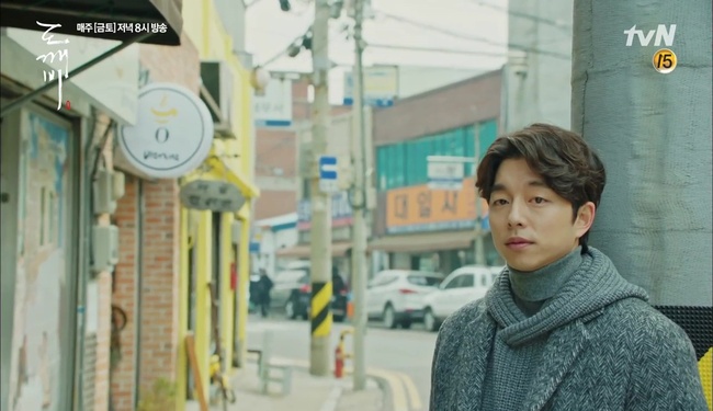 “Goblin”: Không rút được thanh kiếm, Kim Go Eun đành hôn Gong Yoo - Ảnh 14.