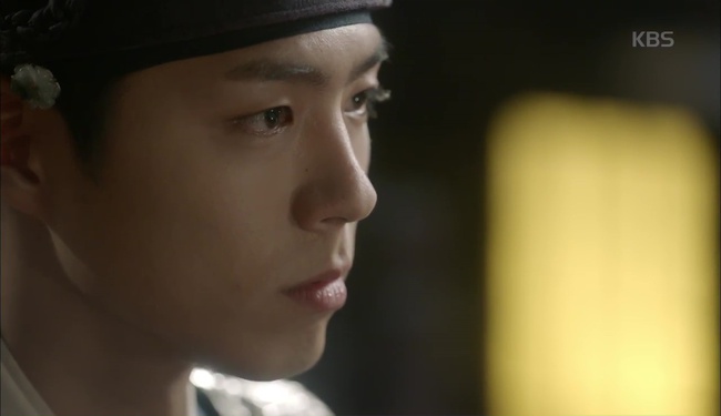 &ldquo;Moonlight&rdquo;: Bị &eacute;p lấy vợ, &ldquo;Thế tử&rdquo; Park Bo Gum vẫn kh&ocirc;ng chịu để mất Kim Yoo Jung - Ảnh 17.