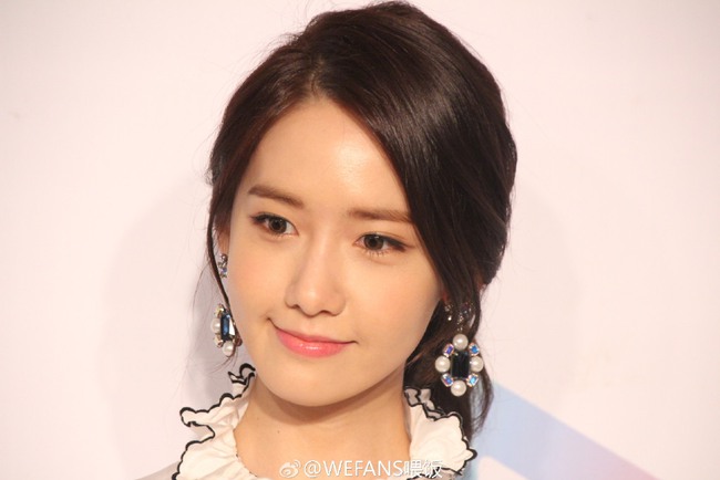 Yoona (SNSD) xinh đẹp rạng rỡ bên Đường Yên, Dương Mịch - Ảnh 2.