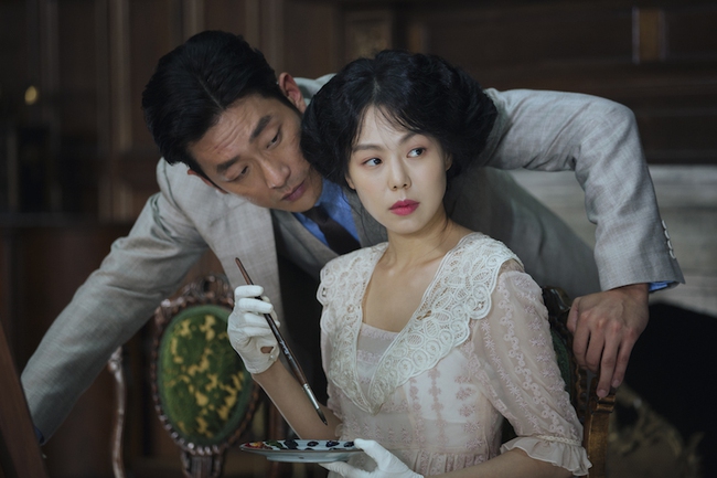 Mặc scandal ngoại tình của Kim Min Hee, “The Handmaiden” vẫn hốt bạc tại phòng vé - Ảnh 1.