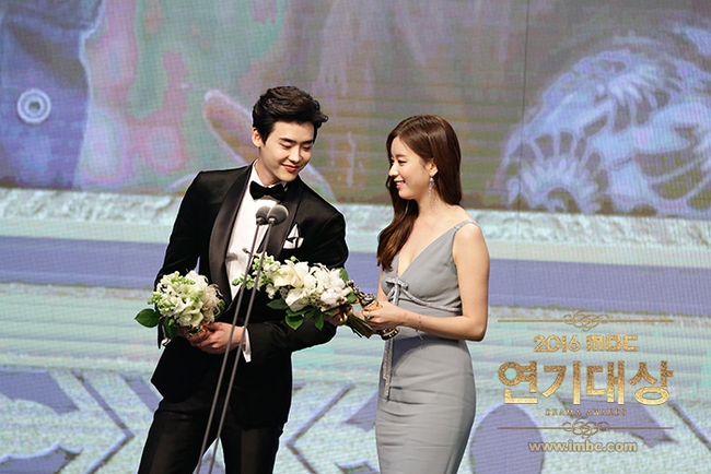 Chả phải Lee Jong Suk, đây mới là nhân vật gây bất ngờ nhất tại MBC Drama Awards! - Ảnh 4.