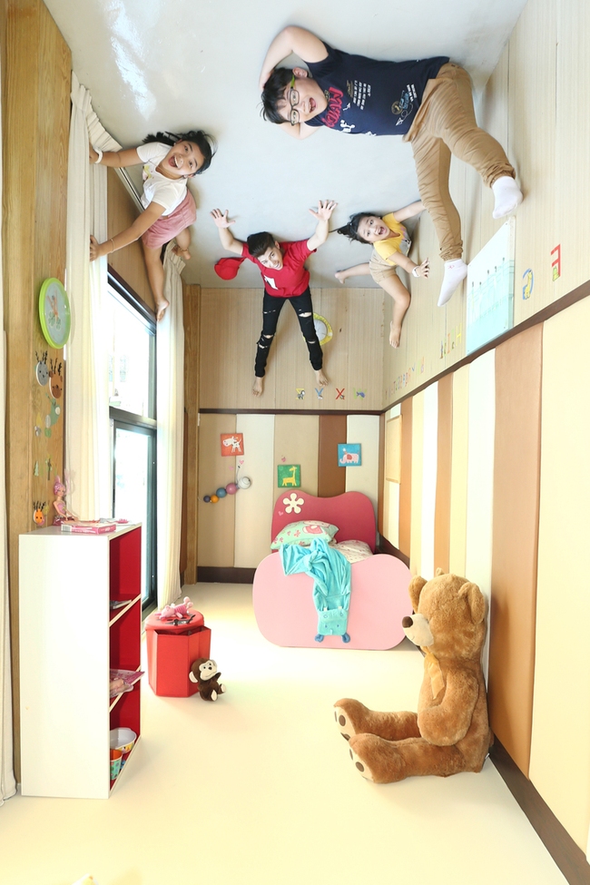 Noo Phước Thịnh quậy hết cỡ c&ugrave;ng học tr&ograve; trong bộ ảnh quảng b&aacute; Th&aacute;i Lan - Ảnh 15.