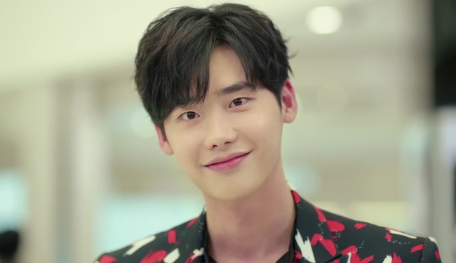 “7 First Kisses”: Vừa bị tạt rong biển vào mặt, nữ chính đã được gặp ngay Lee Jong Suk - Ảnh 3.