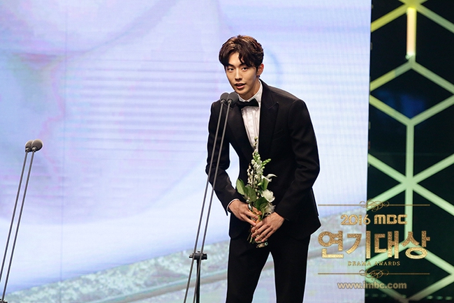 Chả phải Lee Jong Suk, đây mới là nhân vật gây bất ngờ nhất tại MBC Drama Awards! - Ảnh 6.
