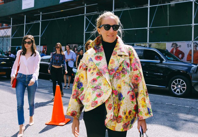 Phong c&aacute;ch ph&oacute;ng kho&aacute;ng, thực tế ăn s&acirc;u v&agrave;o m&aacute;u giới mộ điệu thời trang tại NYFW - Ảnh 21.