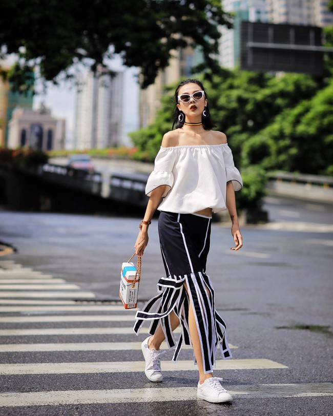 Street style hiền lành có, phủi bụi có của giới trẻ thế giới tuần qua - Ảnh 5.