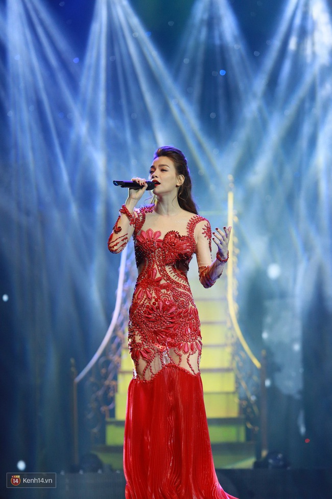 Hồ Ngọc Hà lúng túng không khác fan girl khi hát cùng danh ca Tuấn Ngọc - Ảnh 19.