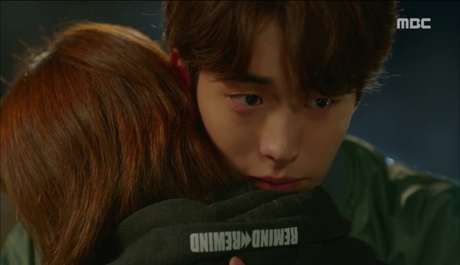Ti&ecirc;n Nữ Cử Tạ: Sau tất cả, Lee Sung Kyung bật kh&oacute;c nức nở tr&ecirc;n vai Nam Joo Hyuk - Ảnh 3.
