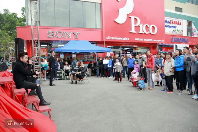 Giới trẻ H&agrave; Nội n&ocirc; nức rủ nhau xem phim miễn ph&iacute; & xem phim thả ga ở Weekend Fair - Ảnh 6.