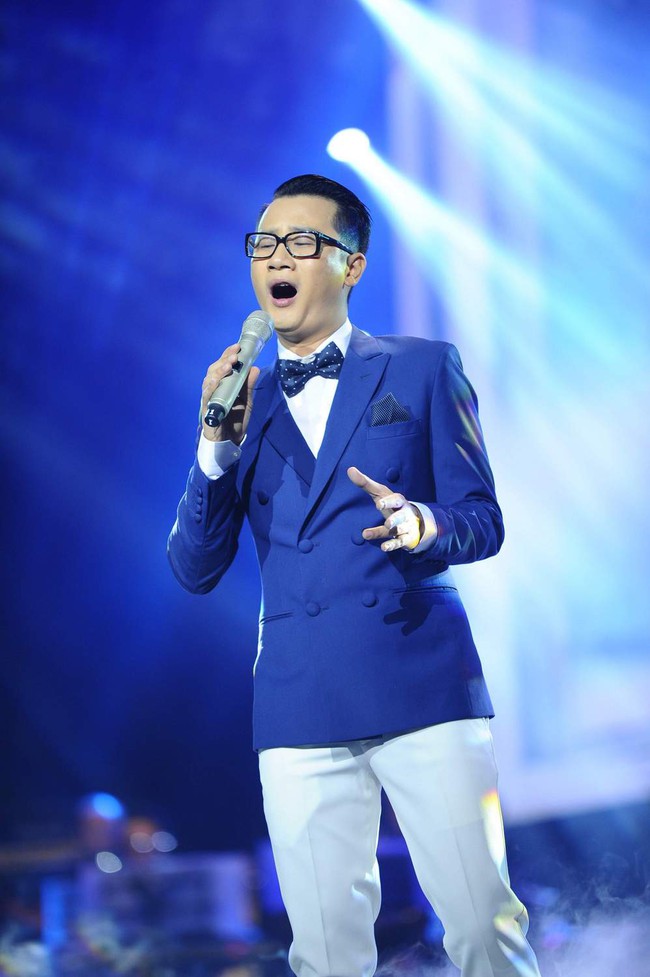 Khán giả xúc động khi trở lại thời Làn sóng xanh trong liveshow nhạc sĩ Việt Anh - Ảnh 13.