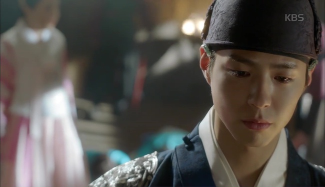 Moonlight: Sau xạ thủ Kang Chul, đến Park Bo Gum chiêu mộ cung fan bằng tài bắn cung thần sầu - Ảnh 9.