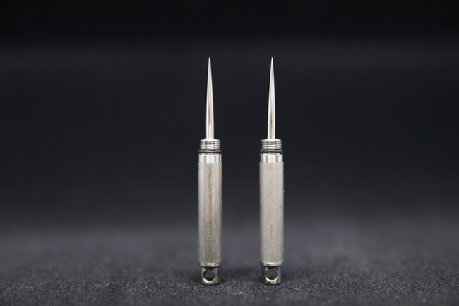 Xỉa răng chưa bao giờ sang mồm hơn thế với c&acirc;y tăm l&agrave;m từ Titanium - Ảnh 2.