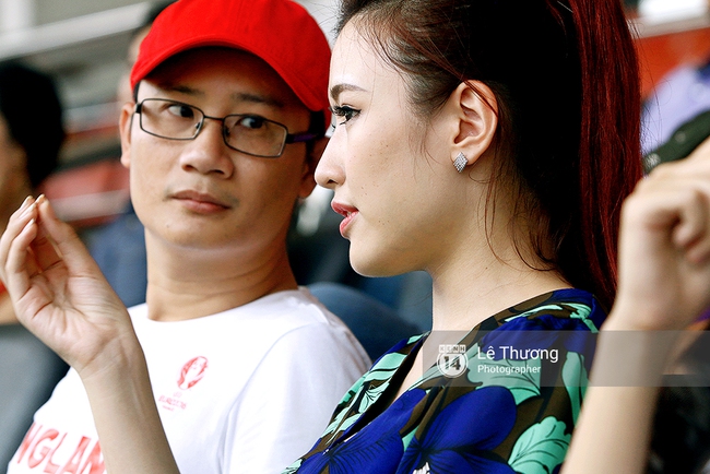 Nữ ho&agrave;ng trang sức nổi bật tr&ecirc;n s&acirc;n Thống Nhất - Ảnh 2.