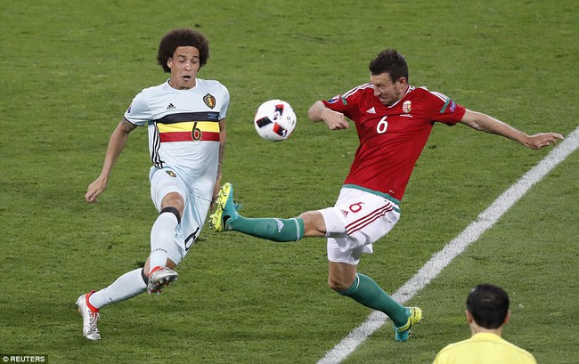 Bỉ hủy diệt Hungary v&agrave;o tứ kết chạm tr&aacute;n xứ Wales - Ảnh 4.