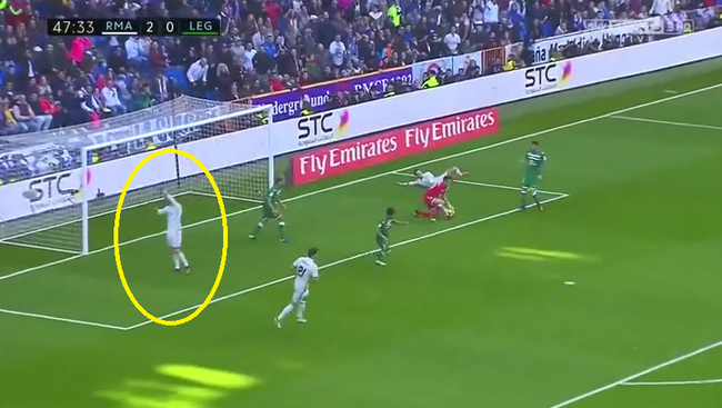Ronaldo lại điên tiết vì không được Bale kiến tạo - Ảnh 3.