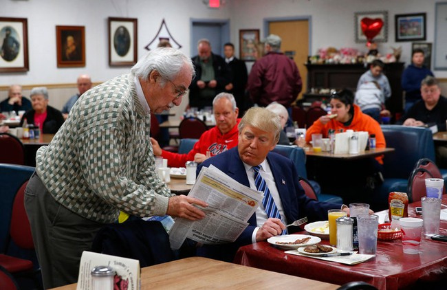 Th&oacute;i quen ăn uống b&igrave;nh dị của t&acirc;n Tổng thống Mỹ Donald Trump - Ảnh 1.