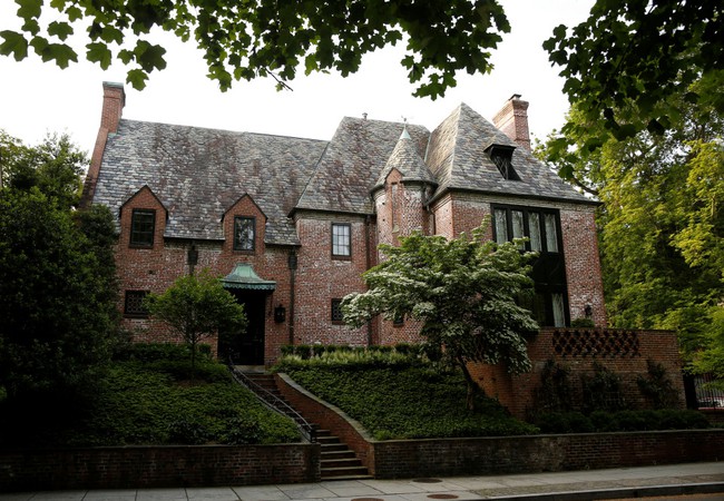 Bên trong ngôi biệt thự đi thuê nơi Tổng thống Barack Obama sẽ chuyển đến sau khi rời Nhà Trắng - Ảnh 1.