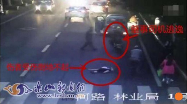 Trung Quốc: Người phụ nữ bị xe cán qua 2 lần vì không được ai giúp đỡ - Ảnh 2.