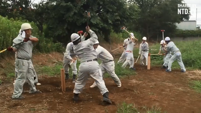 Những màn trình diễn tuyệt đỉnh của công nhân Nhật Bản khiến bạn há hốc mồm thán phục - Ảnh 2.