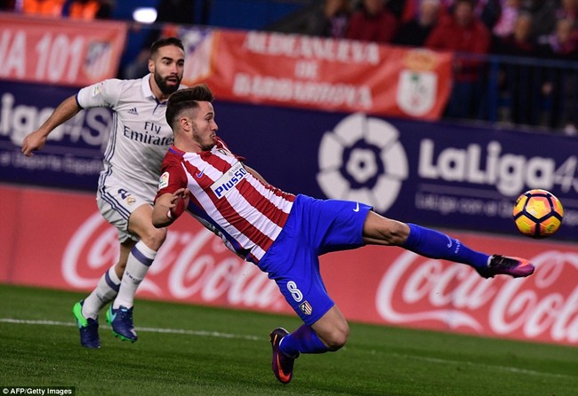 Ronaldo lập hat-trick, Real Madrid đánh sập pháo đài Vicente Calderon - Ảnh 3.