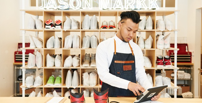 Salon chăm s&oacute;c v&agrave; l&agrave;m đẹp cho sneaker y&ecirc;u qu&yacute; của c&aacute;c thần kinh gi&agrave;y ch&iacute;nh hiệu - Ảnh 2.