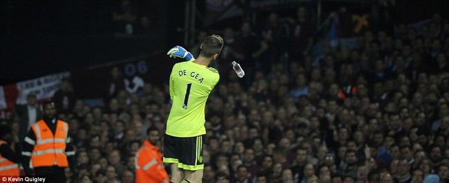 MU tan mộng vào Top 4 sau trận thua đau trước West Ham - Ảnh 11.