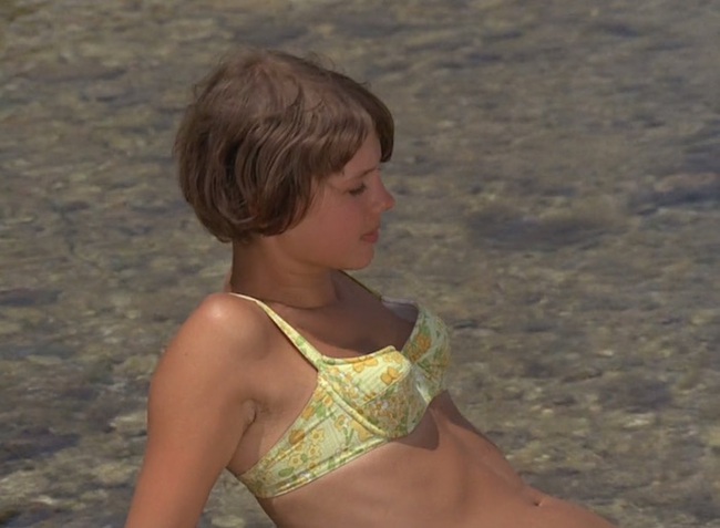 Sức lôi cuốn của những bộ đồ bơi trong phim Pháp nhiều thập niên trước - Ảnh 9.