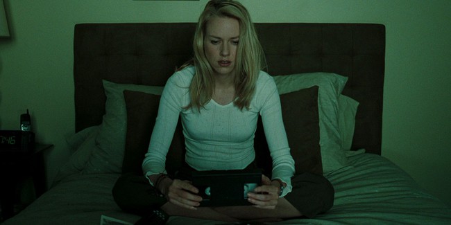 13 vật thể gh&ecirc; gớm nhất trong c&aacute;c phim kinh dị - Ảnh 10.