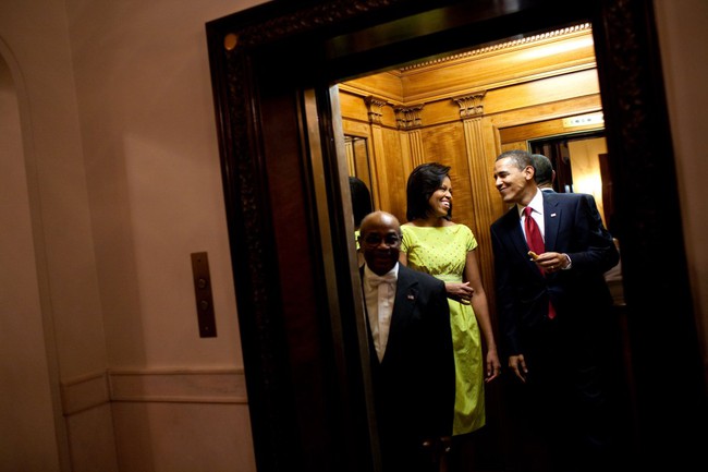 Tiểu thuyết ngôn tình của vợ chồng Tổng thống Obama qua 28 bức ảnh tuyệt đẹp - Ảnh 19.