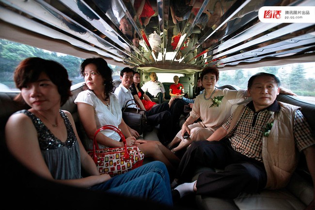 Những đám cưới toàn vàng ròng ở Trung Quốc luôn khiến người ta phải choáng ngợp - Ảnh 11.