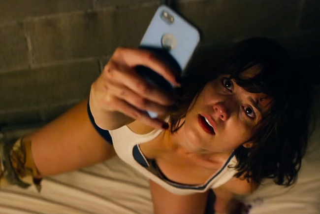 10 Cloverfield Lane – Siêu phẩm kinh dị bị thờ ơ - Ảnh 7.