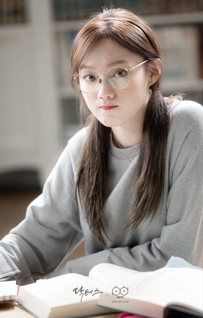 Nhìn lại sự nghiệp diễn xuất của gà nhà YG - Lee Sung Kyung đến thời Doctors - Ảnh 11.