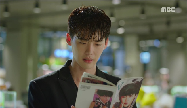 “W”: Lee Jong Suk nã đạn vào chính vị tác giả cha đẻ đã tạo ra mình - Ảnh 16.