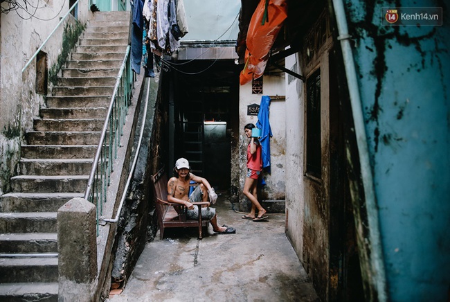 Bên trong con hẻm bình lặng có nhiều hộ dân sinh sống nhất ở phố đi bộ Nguyễn Huệ - Ảnh 11.